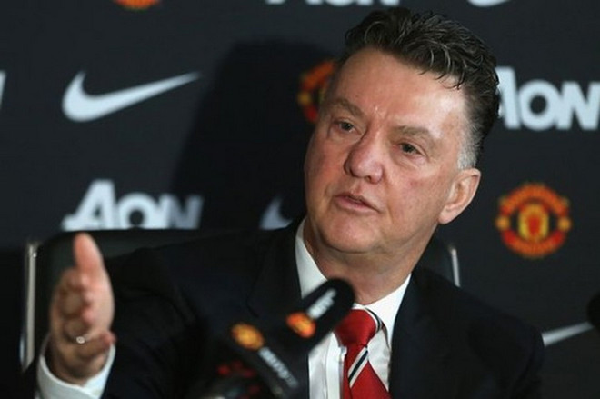 Louis van Gaal "gây sốc" khi tuyên bố M.U vẫn có cửa vô địch ảnh 1