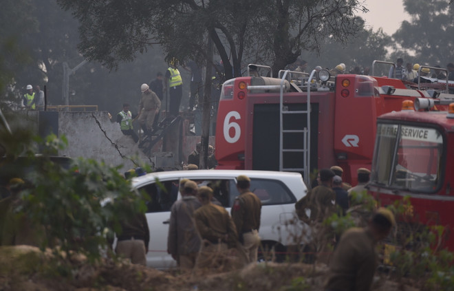 [Photo] Rơi máy bay quân sự tại Ấn Độ khiến 10 người thiệt mạng ảnh 4