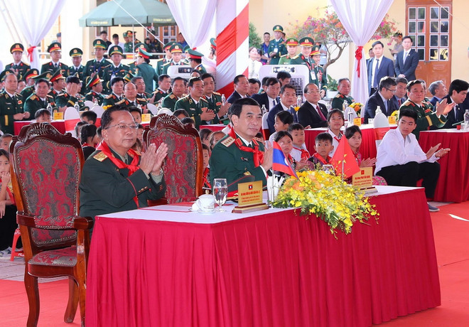 ttxvn giao_luu_huu_nghi_quoc_phong_bien_gioi_viet_nam_-_lao4_resize.jpg