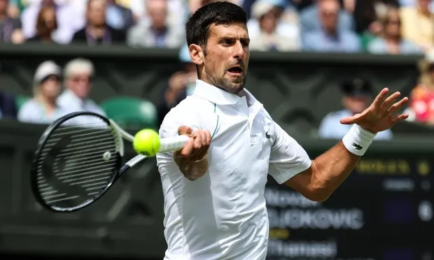Wimbledon 2022: Tay vợt số 2 thế giới thua sốc, Djokovic vào vòng 3 ảnh 2