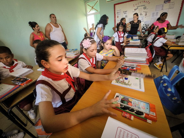 EU-Cuba bước vào vòng đàm phán mới với những chủ đề nhạy cảm ảnh 1