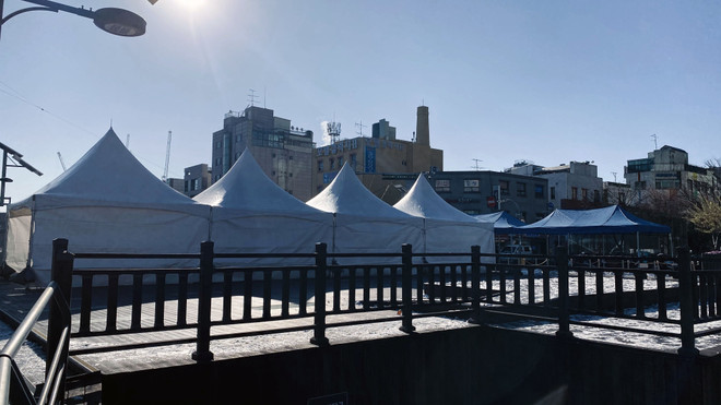 Đại dịch COVID-19: Hàn Quốc làm gì để qua được 'cơn sóng dữ?' ảnh 2