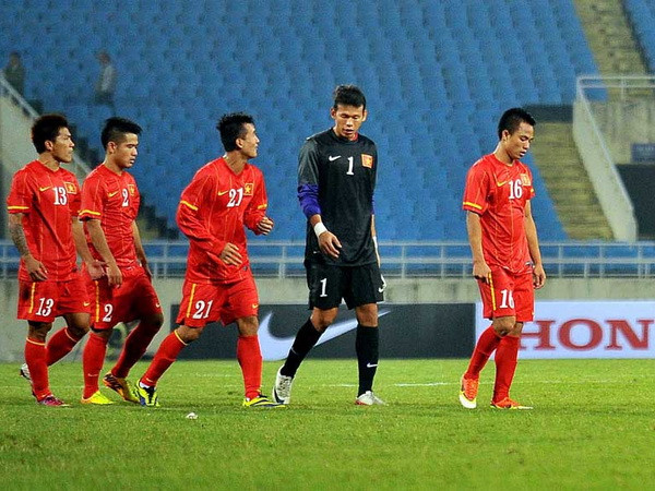 Tin tối 28/11: Tuyển Việt Nam tụt hạng, Giggs được ngợi ca ảnh 1