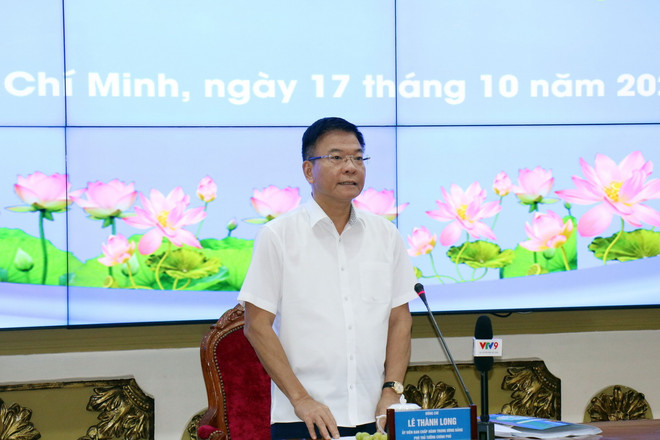 Phó Thủ tướng Chính phủ Lê Thành Long phát biểu tại buổi làm việc. (Ảnh: Tiến Lực /TTXVN) TTXVN_1710 Pho Thu tuong dau tu cong 2.jpg