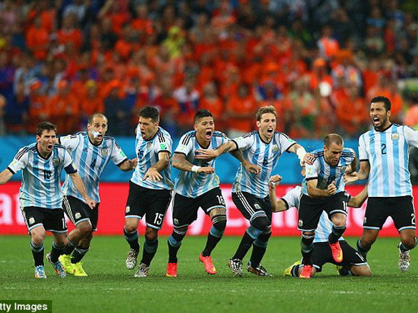 Vô địch World Cup sẽ giúp Argentina vượt qua khủng hoảng nợ? ảnh 1