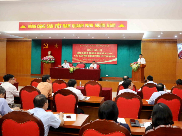 Tạo chuyển biến mạnh mẽ trong xử lý tham nhũng ở địa phương ảnh 1