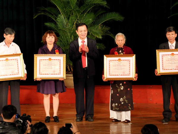 Đà Nẵng: Trao và truy tặng danh hiệu Bà mẹ Việt Nam Anh hùng ảnh 1