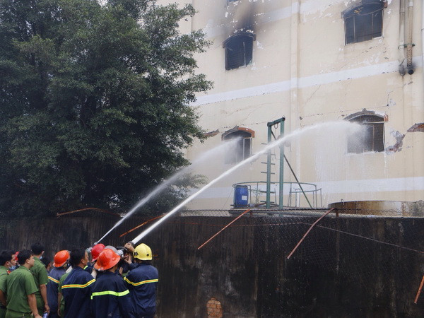 Đám cháy tại Cần Thơ đã được khống chế hoàn toàn sau 30 tiếng ảnh 1