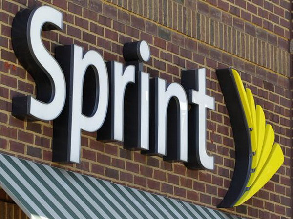 Nhà mạng Sprint sẽ mua lại T-Mobile đầu năm 2014 ảnh 1