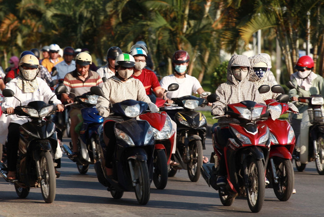 Bắc Bộ chấm dứt nắng nóng diện rộng, Nam Bộ đề phòng tố lốc ảnh 1