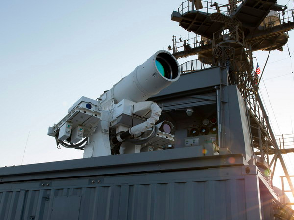 Mỹ cho phép bắn hạ thiết bị bay không người lái khả nghi ảnh 1