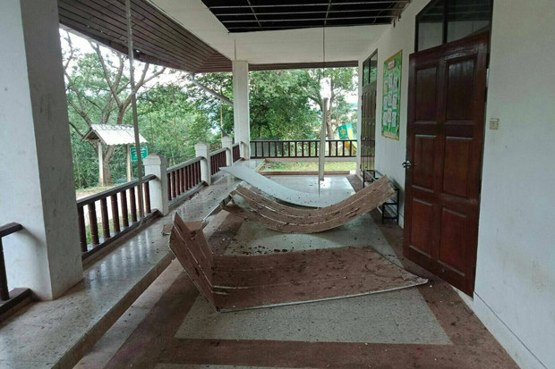 Một trường học ở tỉnh Nan của Thái Lan bị ảnh hưởng do trận động đất lớn 6,4 ở Lào. (Nguồn: bangkokpost.com) Người dân Thái Lan cảm nhận rõ rệt động đất tại biên giới Lào ảnh 1