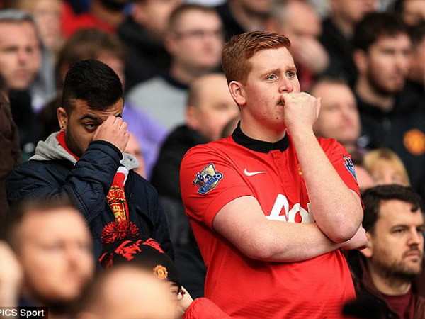 Nhà cái gây sốc sau thảm bại của M.U trước Liverpool ảnh 2