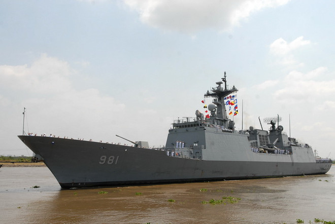 Chùm ảnh tàu hải quân Hàn Quốc thăm TP. Hồ Chí Minh ảnh 1
