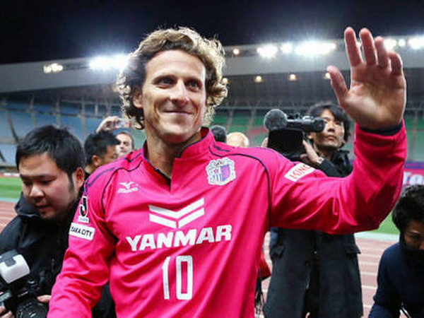 Tin tối 1/3: Forlan gây thất vọng, Bale nguy hiểm hơn CR7 ảnh 1