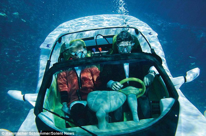 Cận cảnh chiếc ôtô đi được dưới nước đầu tiên trên thế giới ảnh 3