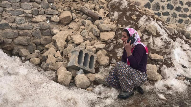 Trận động đất mạnh 5,7 độ xảy ra ở khu vực biên giới Thổ Nhĩ Kỳ-Iran. (Nguồn: Getty Images) Động đất tại biên giới Iran-Thổ Nhĩ Kỳ, 7 người thiệt mạng ảnh 1