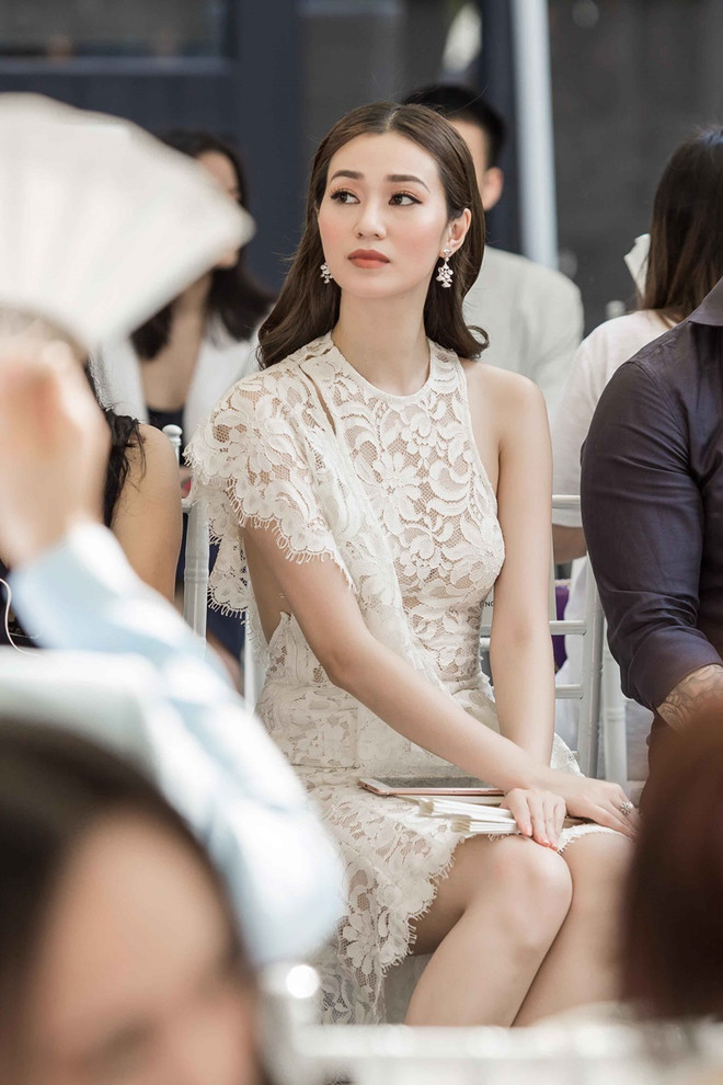 Dàn sao Việt nô nức tham gia show diễn thời trang hè 2017 ảnh 10