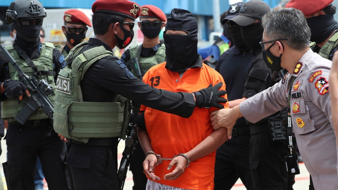 Thủ lĩnh nhóm "chân rết" của al-Qaeda tại Indonesia lĩnh án tù ảnh 1