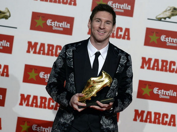 Lionel Messi chính thức nhận giải thưởng Chiếc giày vàng ảnh 2