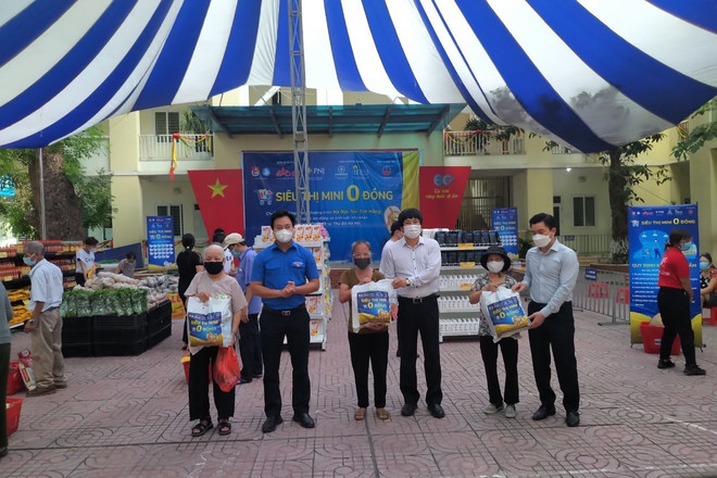 Dịch COVID-19: Hà Nội huy động gần 678 tỷ đồng hỗ trợ cho người dân ảnh 1