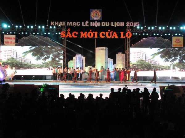 Nghệ An: Khai trương Lễ hội du lịch Cửa Lò năm 2015 ảnh 1