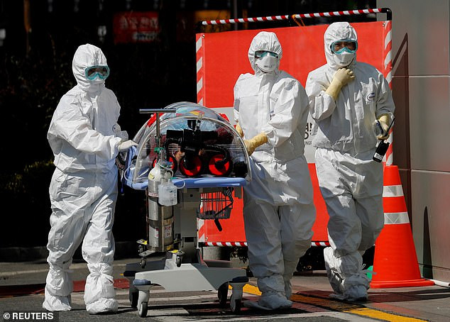 Slovakia, Peru ghi nhận các ca đầu tiên nhiễm SARS-CoV-2 ảnh 1