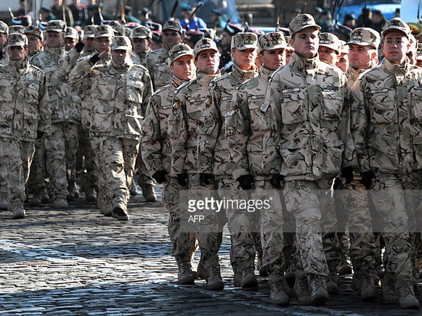 Bulgaria tìm cách giảm thiểu sự phụ thuộc vào vũ khí Nga ảnh 1