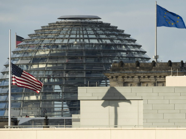 Thủ tướng Đức bảo vệ quan hệ hợp tác tình báo với Mỹ ảnh 1