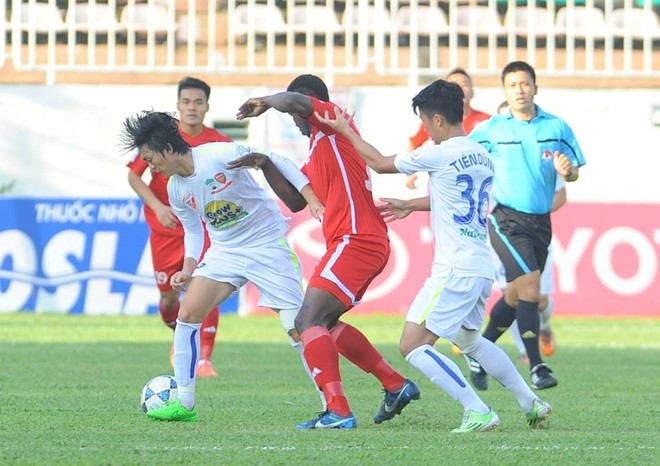 V-League: Thanh Hóa áp sát ngôi đầu, HAGL vẫn chưa thắng ảnh 1