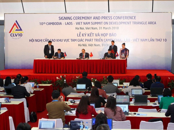 Tuyên bố chung Hội nghị Cấp cao khu vực Tam giác phát triển CLV ảnh 1