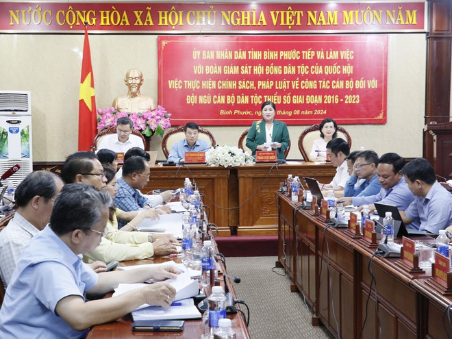 ttxn doan_giam_sat_hoi_dong_dan_toc_cua_quoc_hoi_lam_viec_tai_tinh_binh_phuoc2.jpg