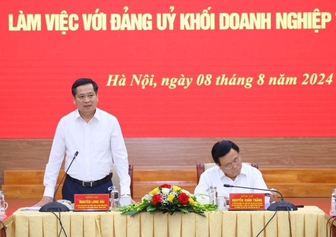 ttxvn doan_tieu_ban_van_kien_dai_hoi_xiv_cua_dang_lam_viec_voi_dang_uy_khoi_doanh_nghiep_trung_uong2.jpg