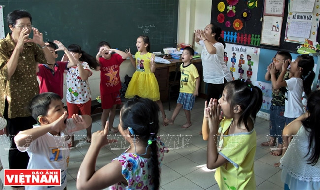 Bà giáo già 30 năm miệt mài thắp hy vọng cho các trẻ em câm điếc ảnh 9