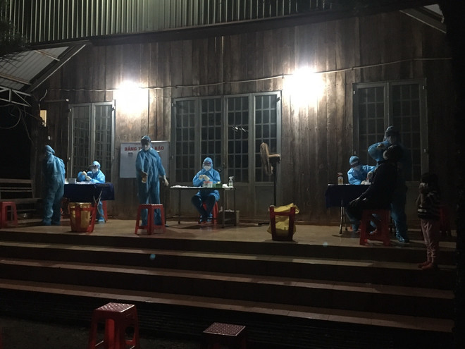 Số ca mắc tăng cao, Bình Phước lập thêm bệnh viện dã chiến ảnh 1