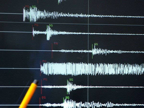 Động đất cường độ mạnh 6,9 độ richter làm rung chuyển Alaska ảnh 1