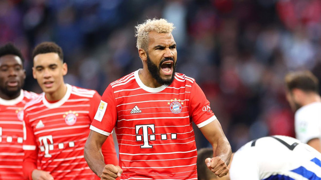 Choupo-Moting lập cú đúp trong 1 phút, giúp Bayern tạm chiếm ngôi đầu ảnh 1