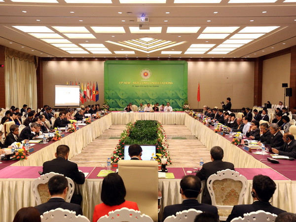 ASEAN, Trung Quốc nhất trí về việc đàm phán nâng cấp FTA ảnh 1