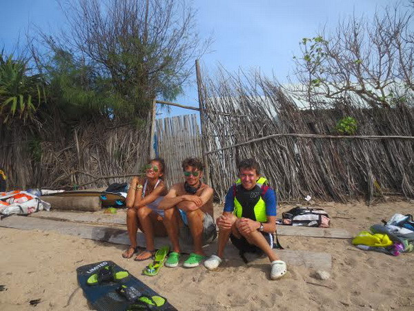 Đảo Phú Quý - Thiên đường cho môn lướt ván diều ảnh 2