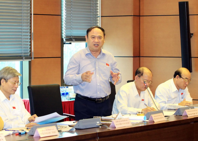 Quốc hội thảo luận kế hoạch phát triển KT-XH và ngân sách Nhà nước ảnh 1