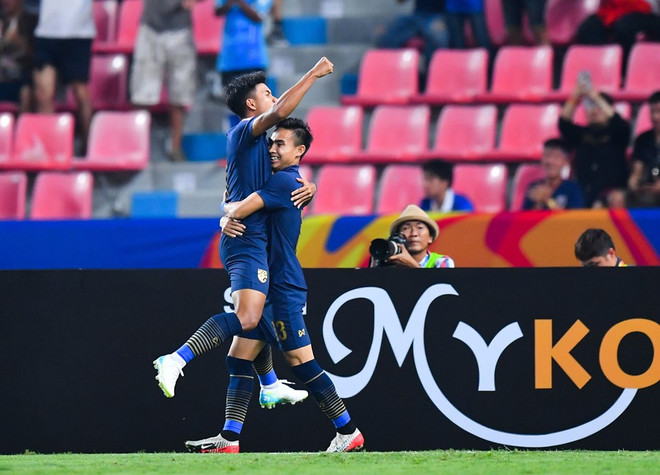 U23 Thái Lan vào tứ kết sau trận cầu kịch tính trước U23 Iraq ảnh 1