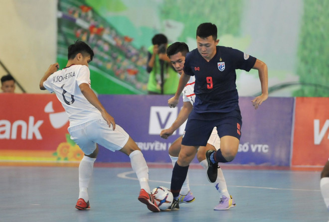 Thái Lan (áo xanh) thắng đậm trước Campuchia. Việt Nam hạ Australia ở trận ra quân giải Futsal Đông Nam Á 2019 ảnh 2