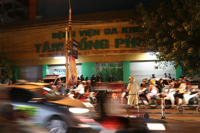 Khởi tố đối tượng cầm đầu xông vào bệnh viện khống chế giám đốc ảnh 1