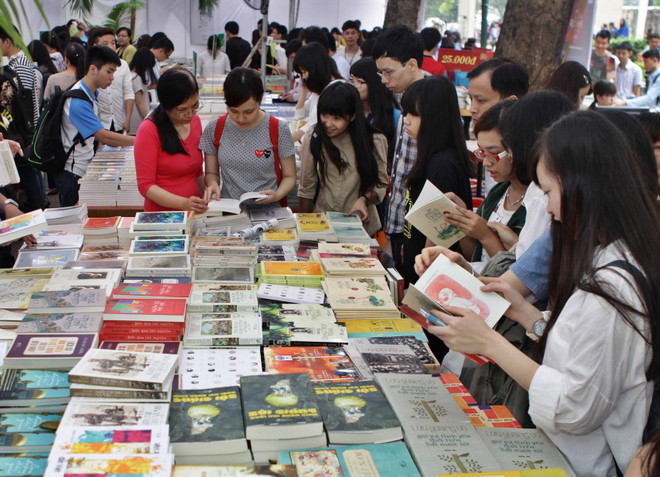 (Ảnh minh họa: Minh Quyết/TTXVN) Triển lãm gần 10.000 sách, tư liệu chủ đề “Đất nước thống nhất” ảnh 1