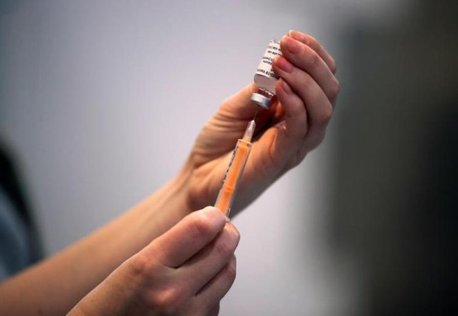 Anh mở rộng nghiên cứu kết hợp nhiều loại vaccine ngừa COVID-19 ảnh 1