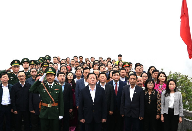 Không ngừng nâng cao trình độ, giữ vững an ninh trên tuyến biên giới ảnh 1