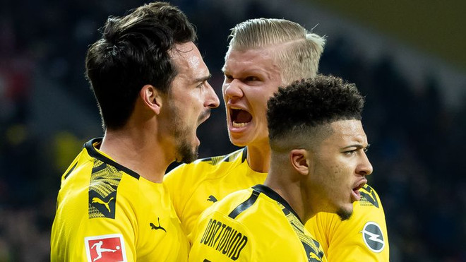 Thế giới bóng đá hướng về Signal-Iduna Park đón chờ Klassiker Đức ảnh 1