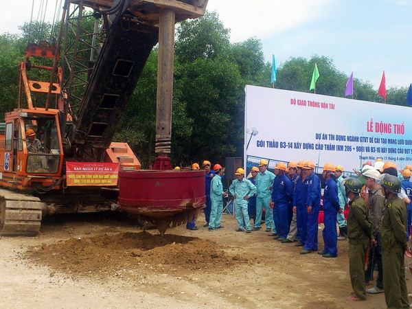 Hoàn thành hai cây cầu nối thông Quốc lộ 10 tại tỉnh Thanh Hóa ảnh 1