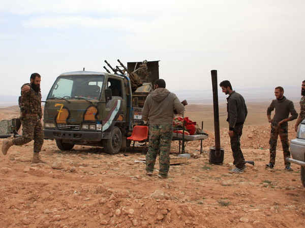 SOHR: Hàng chục tay súng IS bị tiêu diệt tại miền Bắc Syria ảnh 1