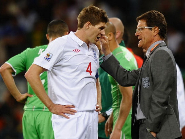 Steven Gerrard vẫn "cay cú" Capello vì không được trọng dụng ảnh 1